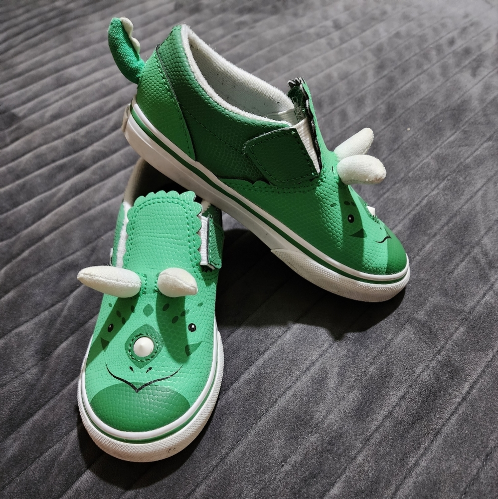 VANS Triceratops Sneakers Toddlers Size 10 Green White Slip On